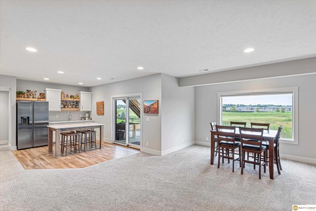 10105 S 98th Street, Papillion, NE 68046
