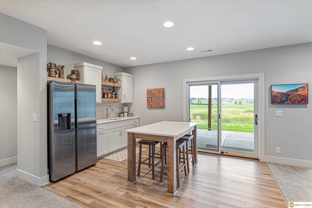 10105 S 98th Street, Papillion, NE 68046