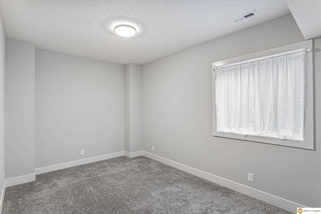 10105 S 98th Street, Papillion, NE 68046