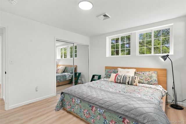 267 State Route 32 S, New Paltz, NY 12561