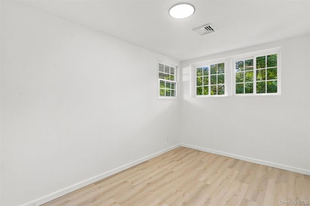 267 State Route 32 S, New Paltz, NY 12561