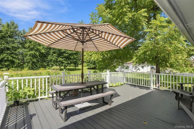 267 State Route 32 S, New Paltz, NY 12561