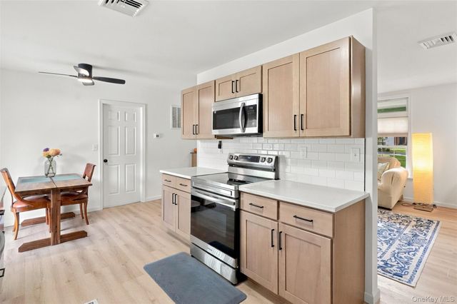267 State Route 32 S, New Paltz, NY 12561