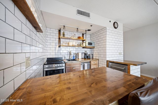 106 N Water Street Ste 708, Wilmington, NC 28401