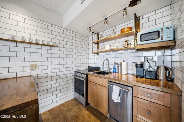 106 N Water Street Ste 708, Wilmington, NC 28401