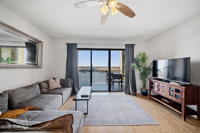 106 N Water Street Ste 708, Wilmington, NC 28401