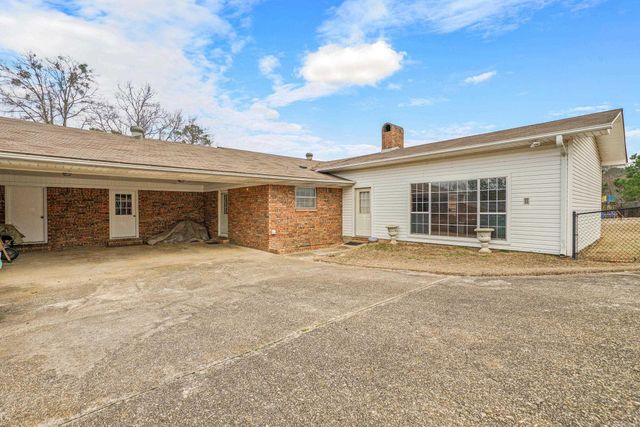 919 Park Street, Nashville, AR 71852