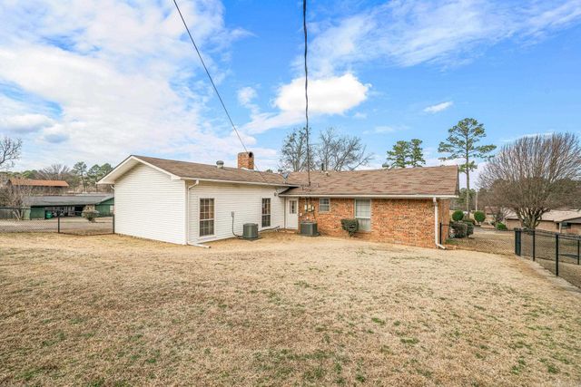 919 Park Street, Nashville, AR 71852