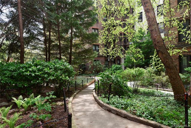 762 Brady Avenue 121, Bronx, NY 10462