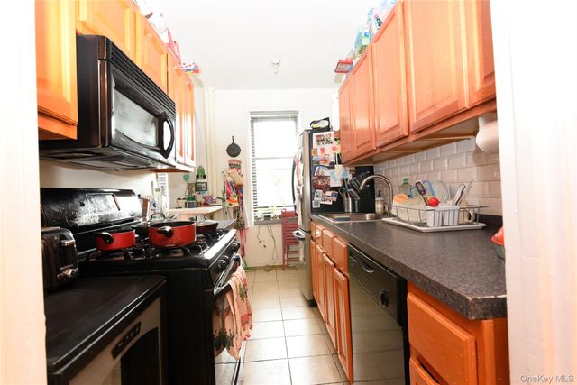 762 Brady Avenue 121, Bronx, NY 10462