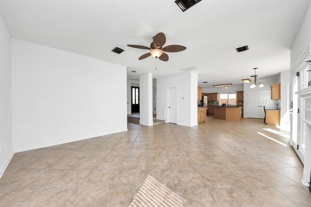 2113 Spinnaker Drive, League City, TX 77573
