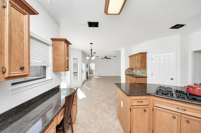 2113 Spinnaker Drive, League City, TX 77573
