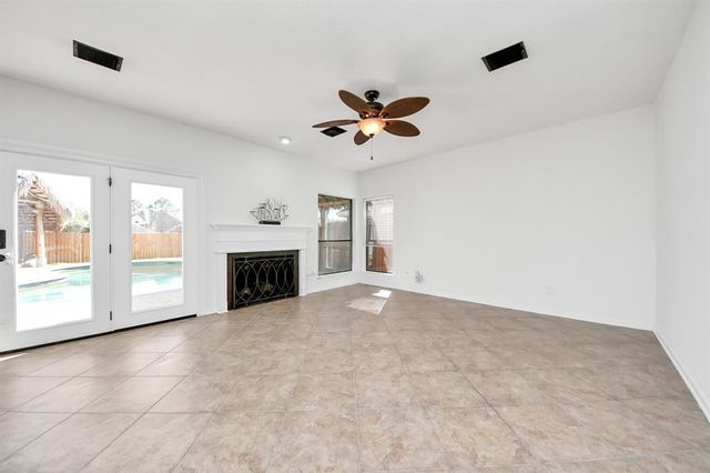 2113 Spinnaker Drive, League City, TX 77573
