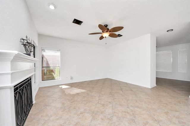2113 Spinnaker Drive, League City, TX 77573