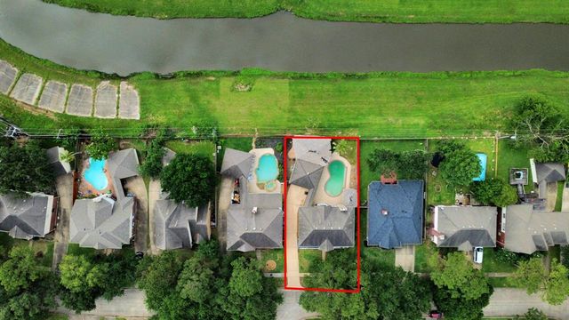 2113 Spinnaker Drive, League City, TX 77573