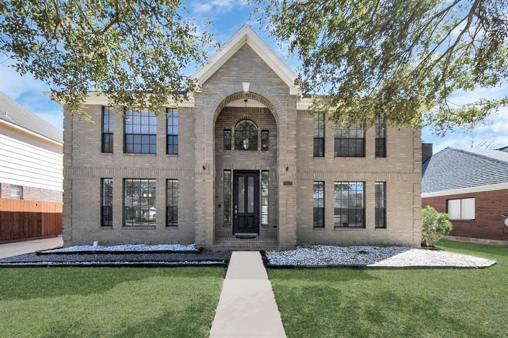 2113 Spinnaker Drive, League City, TX 77573