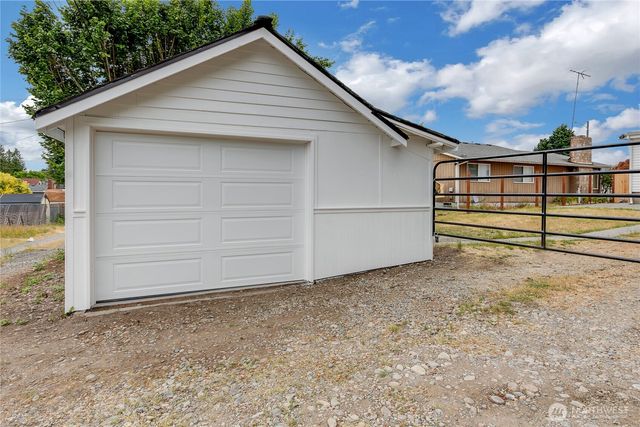 6826 S Montgomery Street, Tacoma, WA 98409