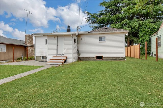 6826 S Montgomery Street, Tacoma, WA 98409