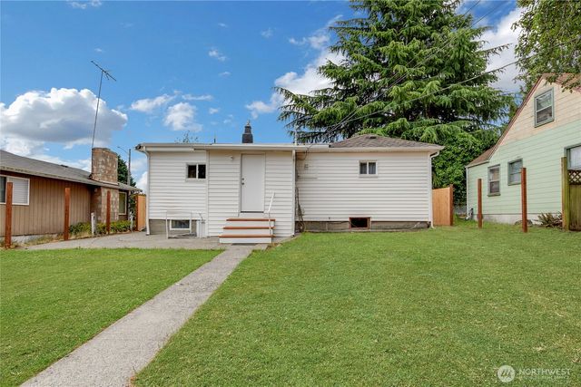 6826 S Montgomery Street, Tacoma, WA 98409