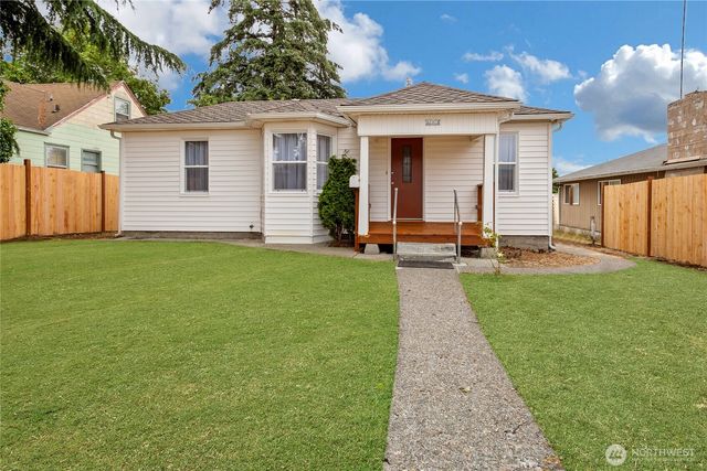 6826 S Montgomery Street, Tacoma, WA 98409