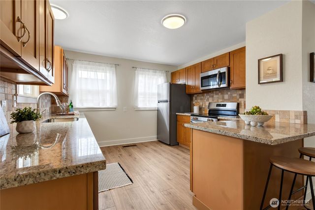 6826 S Montgomery Street, Tacoma, WA 98409