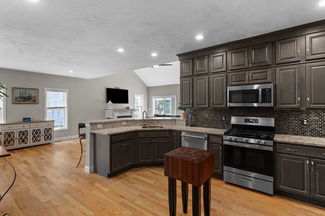 59 Tea Party Drive, Uxbridge, MA 01569