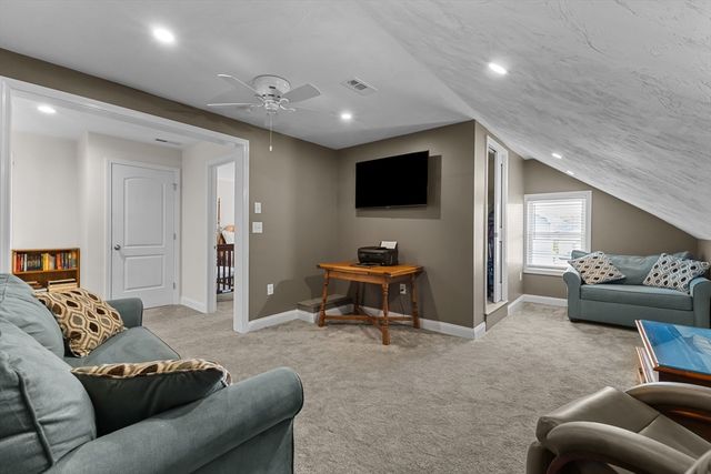 59 Tea Party Drive, Uxbridge, MA 01569