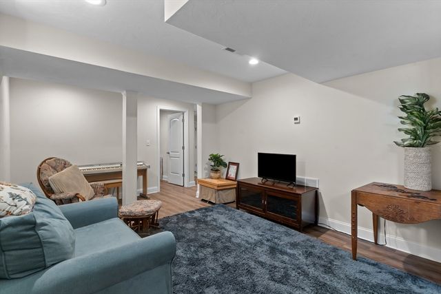 59 Tea Party Drive, Uxbridge, MA 01569