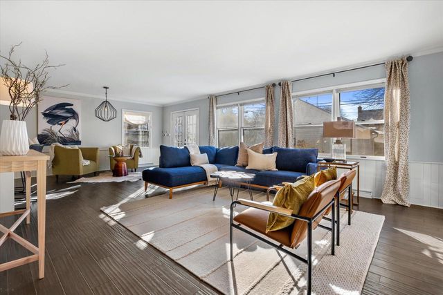 4517 N Ardmore AVENUE, Shorewood, WI 53211