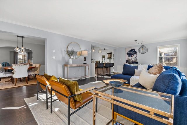 4517 N Ardmore AVENUE, Shorewood, WI 53211