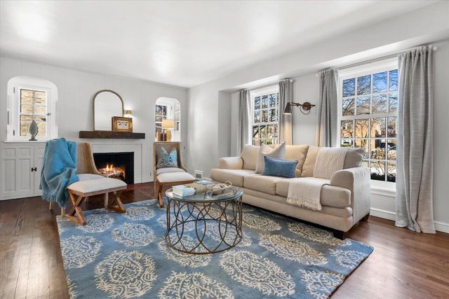 4517 N Ardmore AVENUE, Shorewood, WI 53211