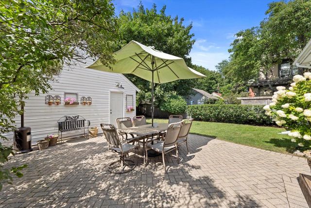 4517 N Ardmore AVENUE, Shorewood, WI 53211