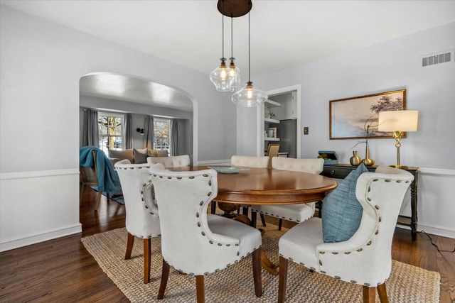 4517 N Ardmore AVENUE, Shorewood, WI 53211