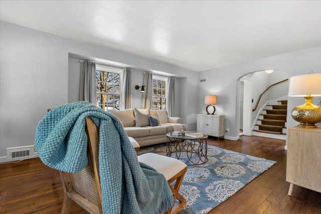 4517 N Ardmore AVENUE, Shorewood, WI 53211