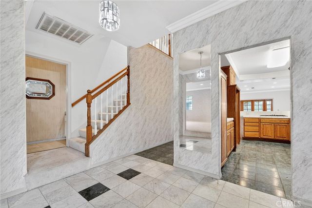 9440 Wentworth, Sunland, CA 91040