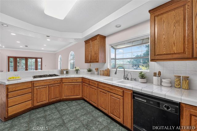 9440 Wentworth, Sunland, CA 91040