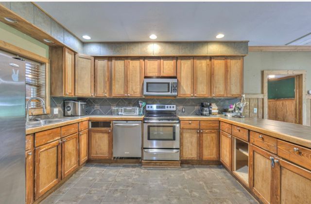 417 Haskins Chapel Rd, Lewisburg, TN 37091