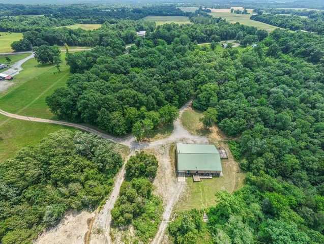 417 Haskins Chapel Rd, Lewisburg, TN 37091