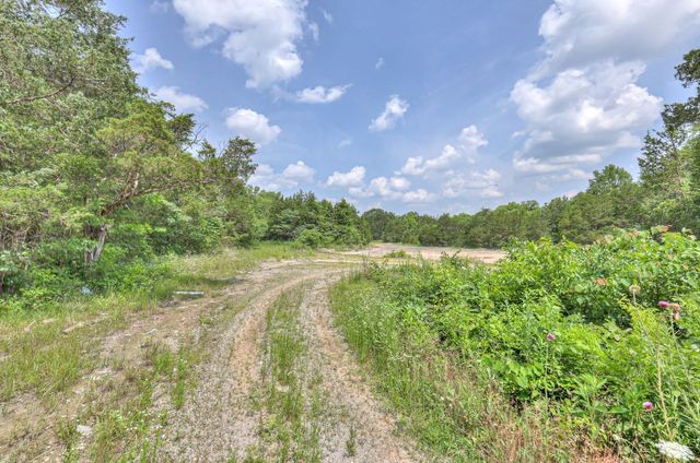 417 Haskins Chapel Rd, Lewisburg, TN 37091