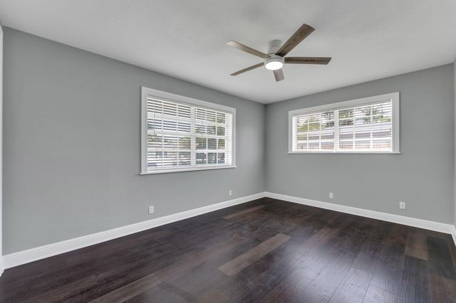 2070 NE 27th Street, Lighthouse Point, FL 33064