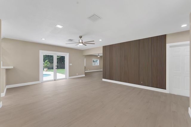 2070 NE 27th Street, Lighthouse Point, FL 33064