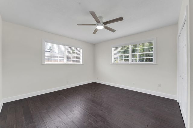 2070 NE 27th Street, Lighthouse Point, FL 33064