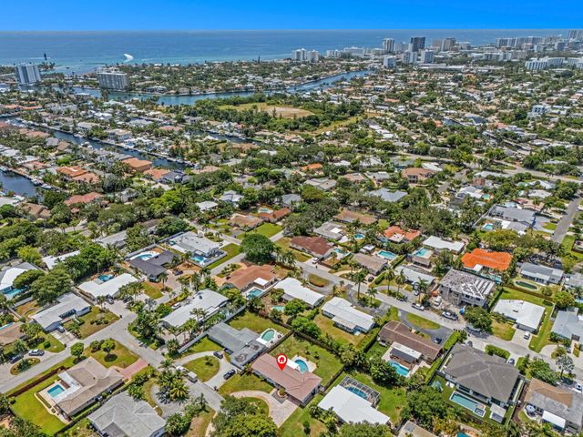 2070 NE 27th Street, Lighthouse Point, FL 33064