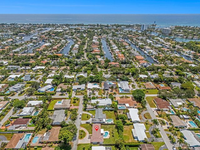 2070 NE 27th Street, Lighthouse Point, FL 33064