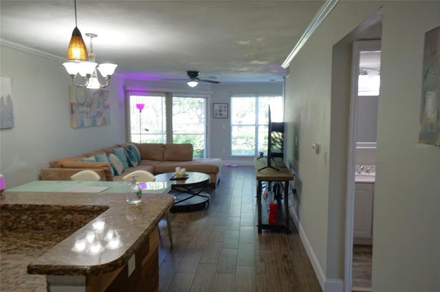 10122 WINSFORD OAK BOULEVARD 409, Tampa, FL 33624