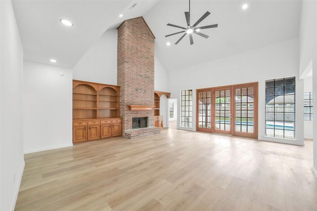 2119 Bright Meadows Drive, Missouri City, TX 77489