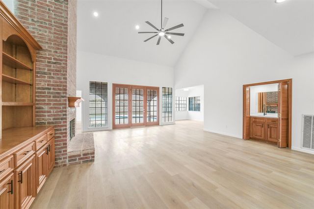 2119 Bright Meadows Drive, Missouri City, TX 77489