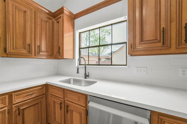 2119 Bright Meadows Drive, Missouri City, TX 77489