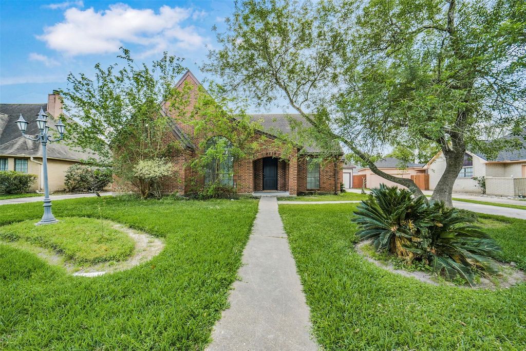 2119 Bright Meadows Drive, Missouri City, TX 77489