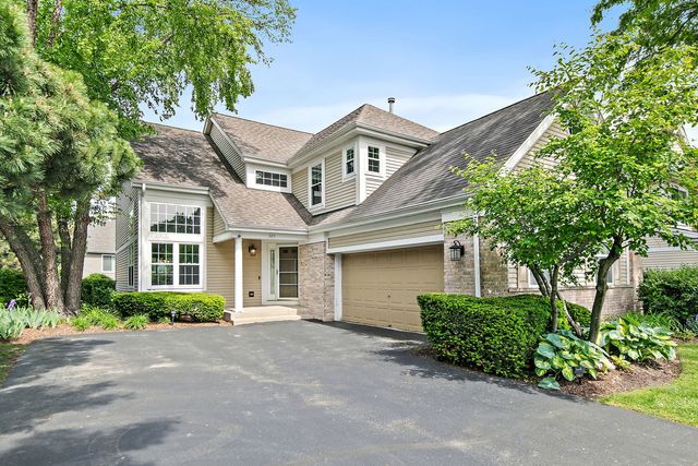 349 Hampton Court, Crystal Lake, IL 60012